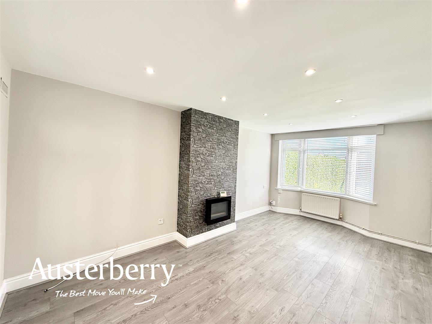 3 bed property in Waterhead Road, Stoke-On-Trent